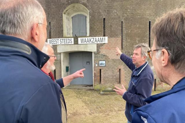 Winterrondleiding Fort bij Asperen: ‘Met winterjas aan naar de Waaiersluis’